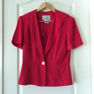 Red short-sleeve blazer